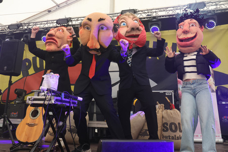 OTROŠKA MAŠKARADA 01 FOTO LJUBO VUKELIČ